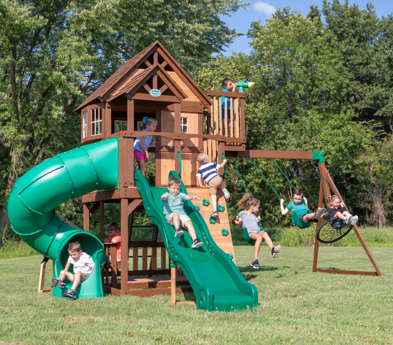 Skyfort with Spiral Tube Slide - Spielplätze